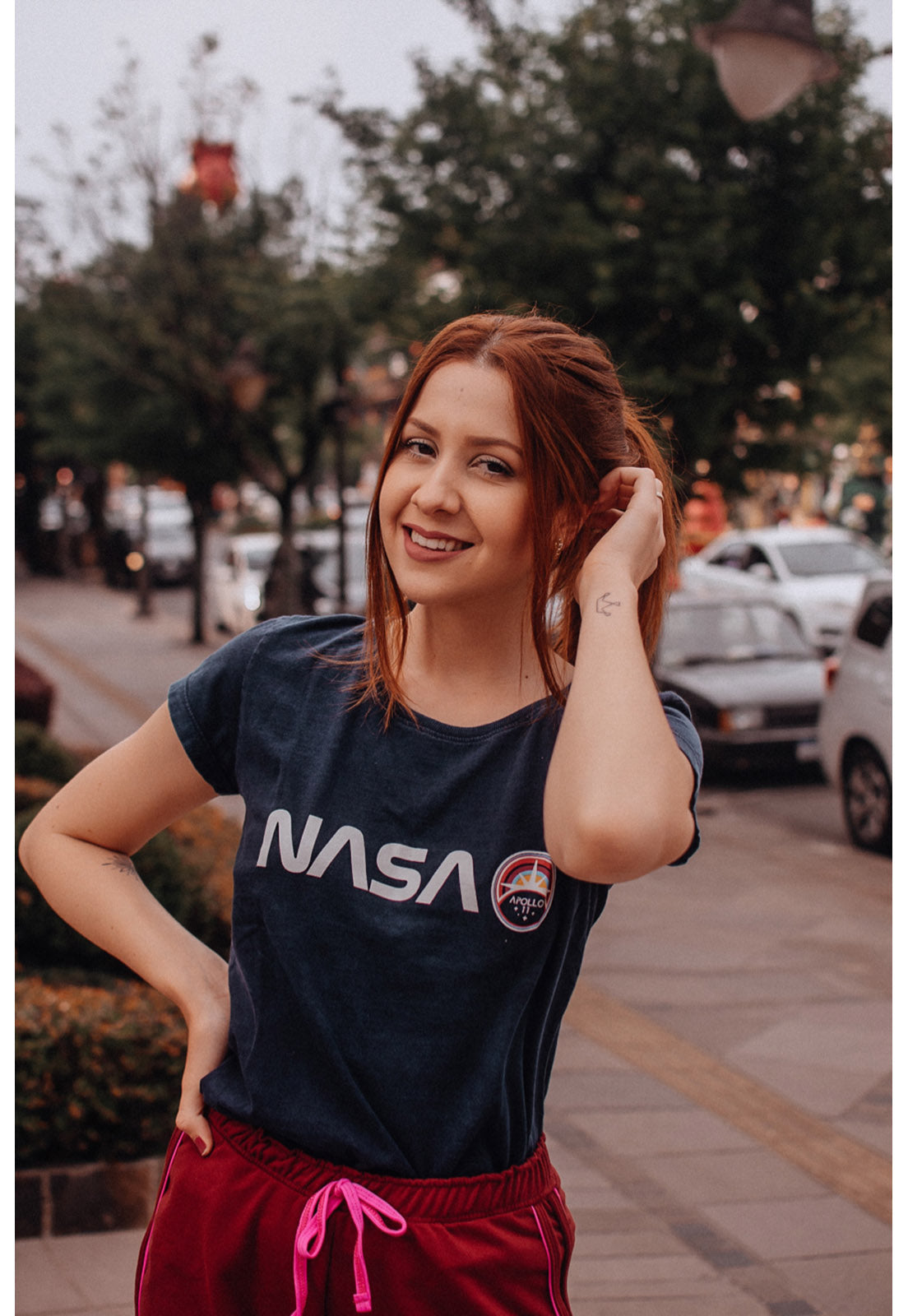 T-shirt Babylook Nasa Marmorizada Marinho