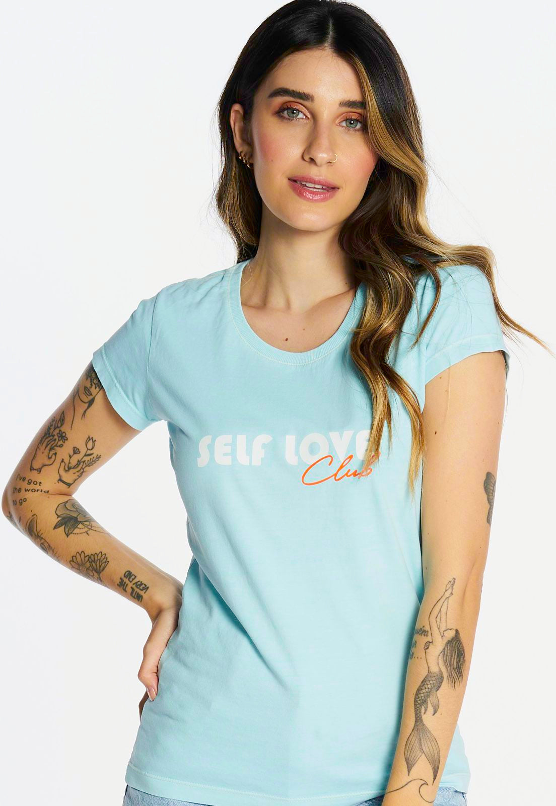 T-shirt Babylook Estonada Self Love Club Celeste